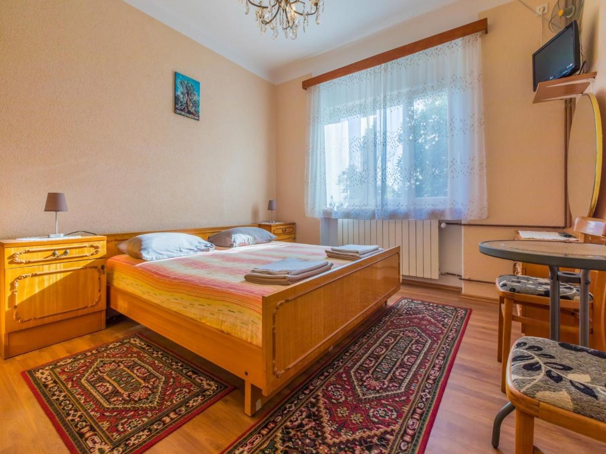 Apartments Drago Novi Vinodolski Exterior photo